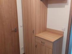 Garderobe Kernbuche Dekor