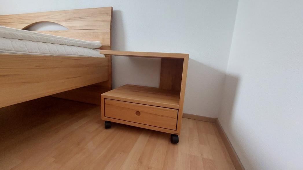 Holz Nachtschrank