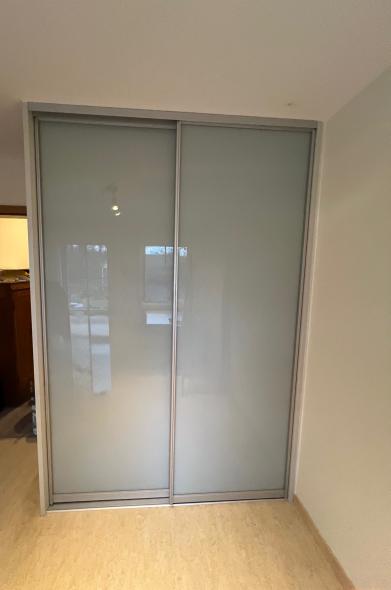 Gleittüren Kleiderschrank mit Floatglas Classic Gray