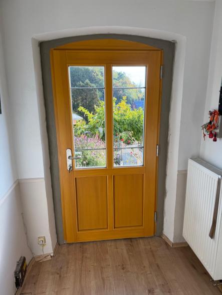 Holzhaustüre Esche RAL 6011 - resedagrün Innenansicht